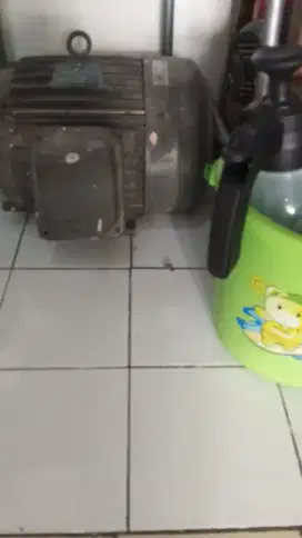 Menerima jual beli barang bekas
