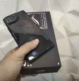 ASUS ROG 8 12/256GB FULLSET MULUS NOMINUS GARANSI RESMI AAUS INDONESIA