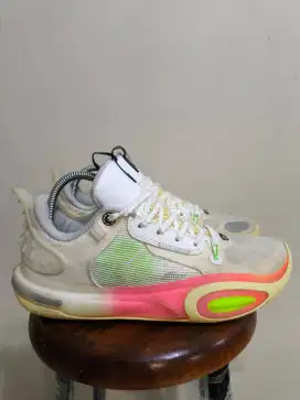 Sepatu Basket Badminton Running Lining All City 11 Size 42.5 Mulus