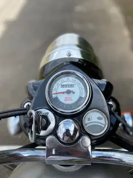 ROYAL ENFIELD CLASSIC 500