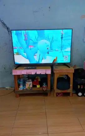 Televisi Akari AT-5643W