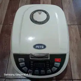 Rice Cooker Dan Pembuat Kue merek MITO
