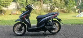 Honda Vario 110 Abu-Abu Tahun 2018 Km Rendah