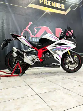 Cbr250rr ABS black matte km.10rb super reg.19. Anugerah motor rungkut