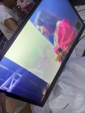 jual monitor AOC 24in