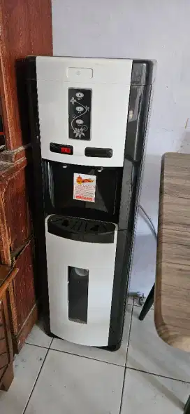 Dijual dispenser