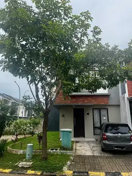 Rumah Hook 96m² di Grand Batavia Cluster Fiera Dijual
