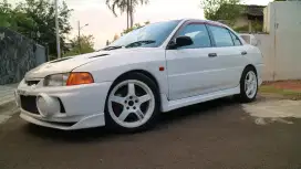 MITSUBISHI LANCER EVO IV