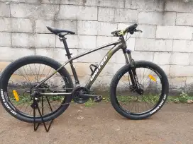 Sepeda gunung United Monanza 4.30 super mulus