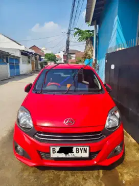 DIJUAL CEPAT DAIHATSU AYLA 1.0 X MANUAL WARNA MERAH TAHUN 2019 LOW KM