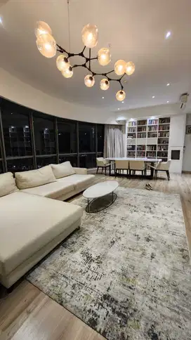 Disewakan Apt ST MORITZ Twr New Presidential 187m2(3BR+1),Privatelift,