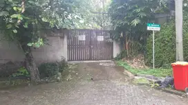 Rumah Asri & Luas di Kucica Bintaro Sektor 9, Tangerang Selatan