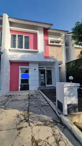 rumah bangunan 2lantai cluster teresta metland  menteng luas 112m2