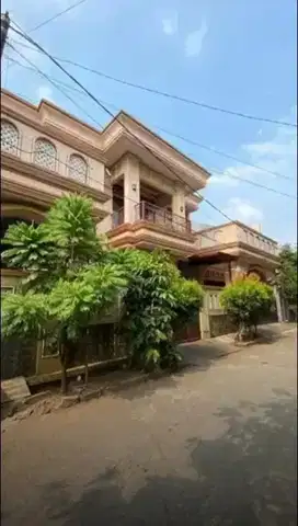 rmh megah di Jatiwaringin pondok gede