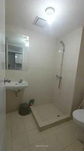 Apartemen Studio Full Furnish The Springlake View