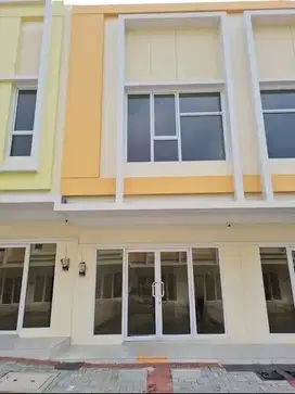 Disewakan Ruko Pisa Grande Gading Serpong