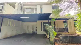 Rumah Hoek di Kebayoran Village Bintaro, 10 Menit Ke Tol Pondok Aren