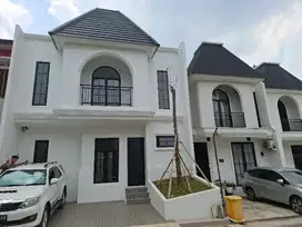 RUMAH  / TOWN HOUSE SIAP HUNI DI JAGAKARSA JAKARTA SELATAN