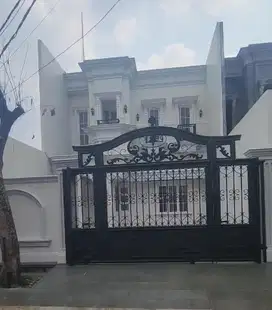 RUMAH MEWAH BASOKA JOGLO JAKARTA BARAT BRAND NEW