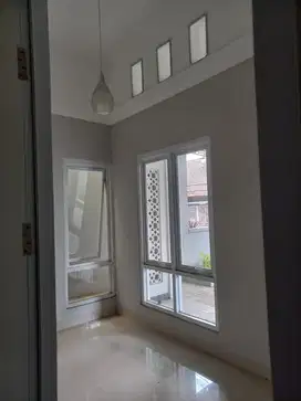 dijual rumah di Turangga buah batu