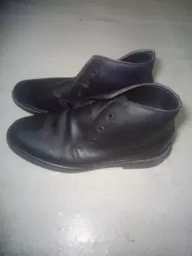 SEPATU TNI UK 41 MASIH BAIK