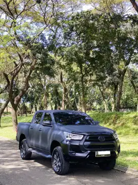 Hilux V matic 2022 Cash termurah