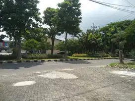 Disewa lahan jalan raya kembar strategis raya Merr Ir Sukarno