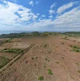 Tanah View laut di jalan pantai teluk Awang Lombok tengah, akses jalan