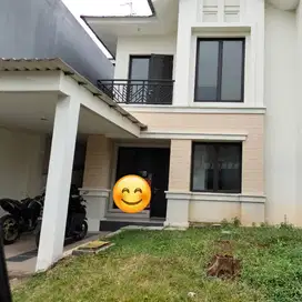 Dijual cepat rumah Rapih terawat dalam cluster Kota wisata Cibubur