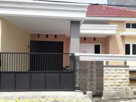 Rumah dijual baru gress daerah Karangempat
