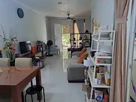 DIJUAL RUMAH 2 LANTAI DI CLUSTER BARU KOTA WISATA, DEKAT MAL!