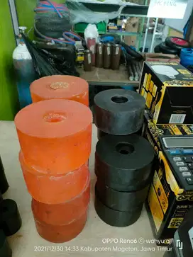 Karet Loko Kereta Lantai/ odong-odong High Quality