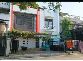 Rumah kos dengan bisnis hotel kelapa gading