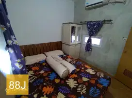 Kontrakan ala Kost murah Ac+dapur pribadi perbatasan ciledug - jaksel