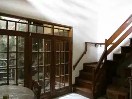 rumah lama di margahayu  dekat al islam
