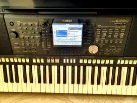 Keyboard Yamaha PSR S 950 + Stand keyboard + Cover keyboard