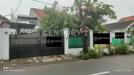 Di Jual Rumah Luas Lokasi Strategis Di Jalan Damai Kebayoran Lama