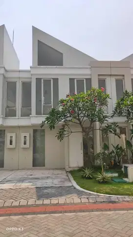 Dijual/Sewa Cepat Rumah Baru Minimalis 2 Lt Grand Pakuwon Tandes