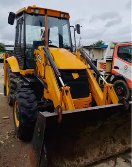 Dijual Backhoe Loader JCB 3CX Tahun 2006