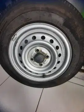 Ban mobil ukura r13 155 / 80