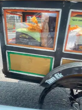 Dibuka loker untuk jaga stand kios roti bakar dan kebab!!!