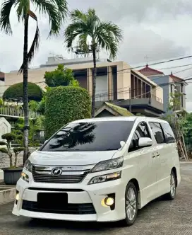 VELLFIRE 2.4 Z 2013
