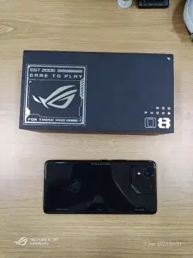 ASUS ROG PHONE 8 12/256GB SNAPDRAGON 8 GEN 3 MULUS 99% MASIH GARANSI