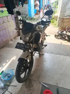 Honda cb 150r ajib