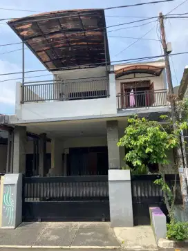 Dijual Rumah 2 Lantai komplek Pondok Surya