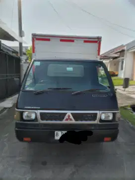 Mitsubishi Box L300 2014