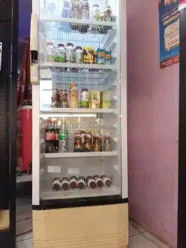 showcase 4 Rak polytron