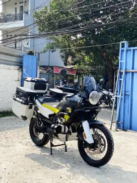 Husqvarna Norden 901 2023 termurah