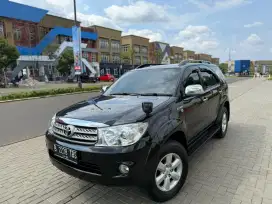 Toyota Fortuner G 2.7 Lux Automatic 2010 bensin