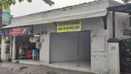 TOKO DISEWAKAN. Wilayah Strategis, Cocok Untuk Berbagai Macam Usaha.